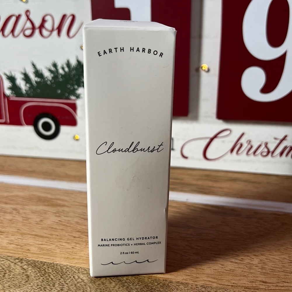 Cloudburst face serum by Earth Harbor new in box
